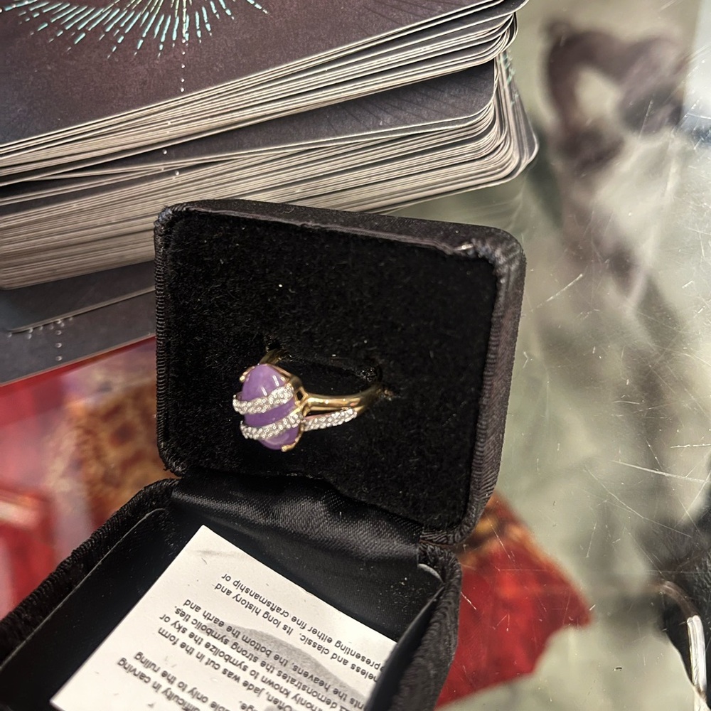Rare Lavender Jade and Diamond 14kt ring. - Picture 2 of 8